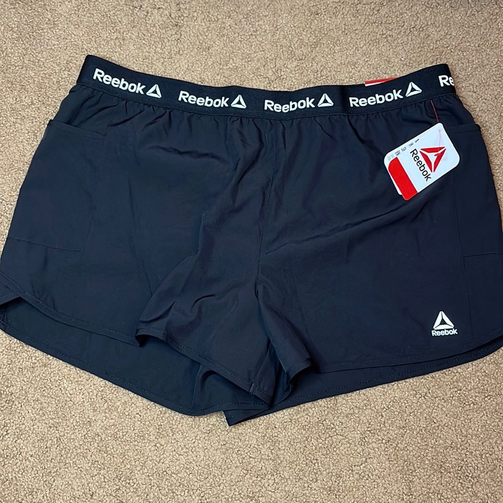 Reebok running shorts size XL